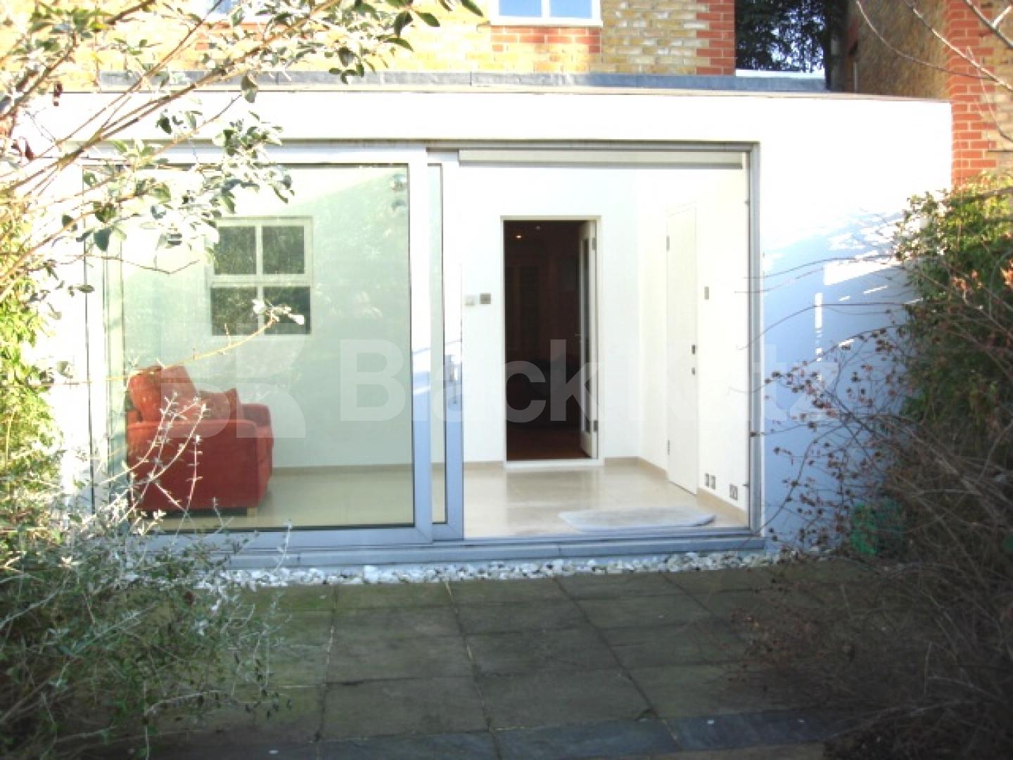 			2 BED / 2 BATH HOUSE WITH GARDEN!, 2 Bedroom, 1 bath, 1 reception House			 Harmood Street, CAMDEN